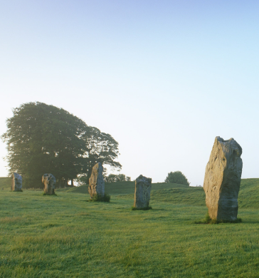 Wiltshire canal attractions - Avebury